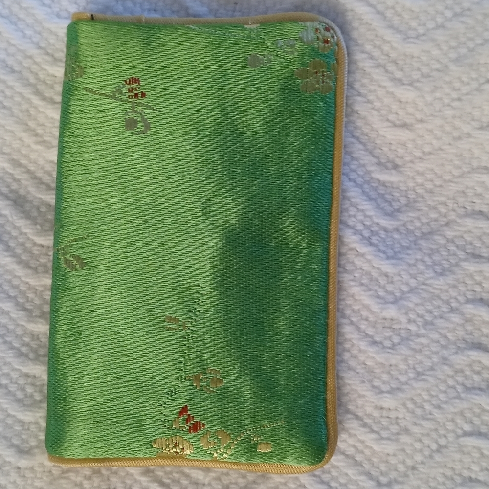 silk Wallet - Picture 8 of 8